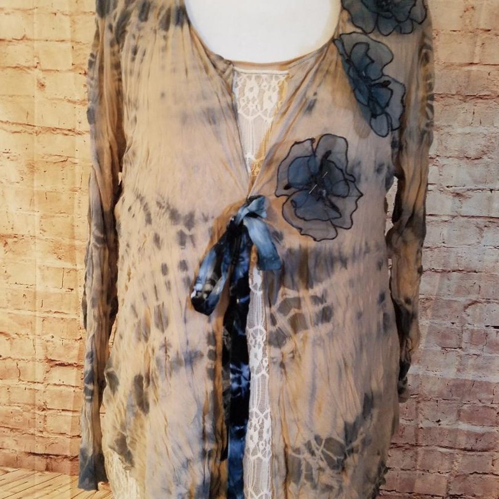Robin Tye Dyed Tunic Top Crinkled Mesh 3/4 Sleeve